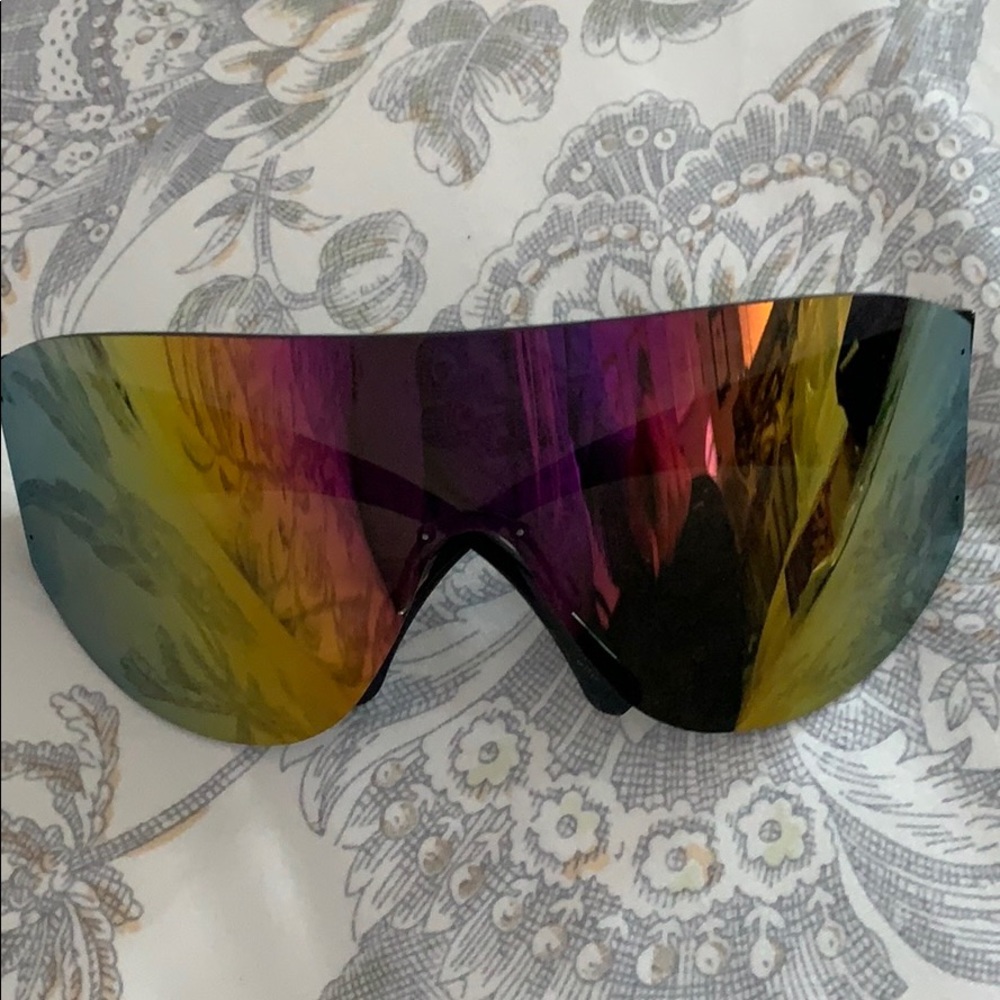 Large sunglasses - Picture 4 of 6